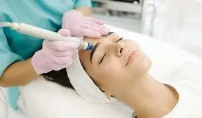 Dermapen en clínicas estéticas: tecnología, protocolos y rentabilidad